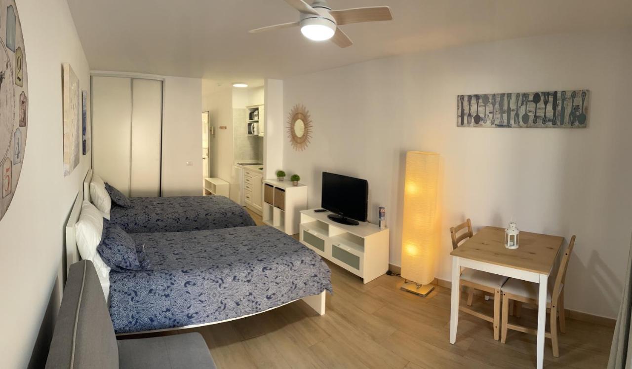 Castle Harbour Los Cristianos Beautiful Studio With Pool View Εξωτερικό φωτογραφία