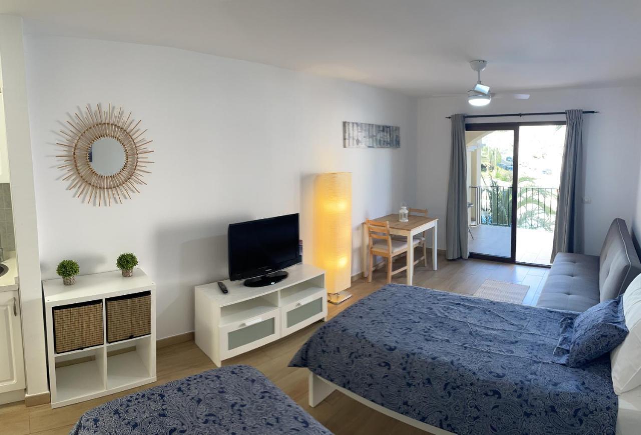 Castle Harbour Los Cristianos Beautiful Studio With Pool View Εξωτερικό φωτογραφία